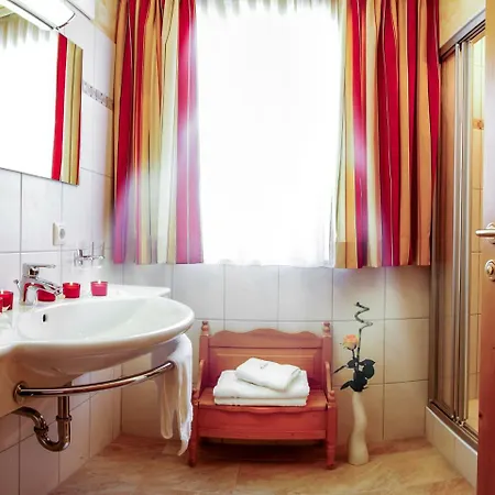 Haussteiner.2 Appartamento